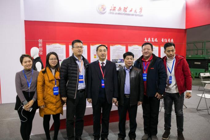 https://kjc.jxust.edu.cn/__local/0/38/9E/F464C5107C9D0DD1AAF9F8249B2_7BC660B3_1301B1.png